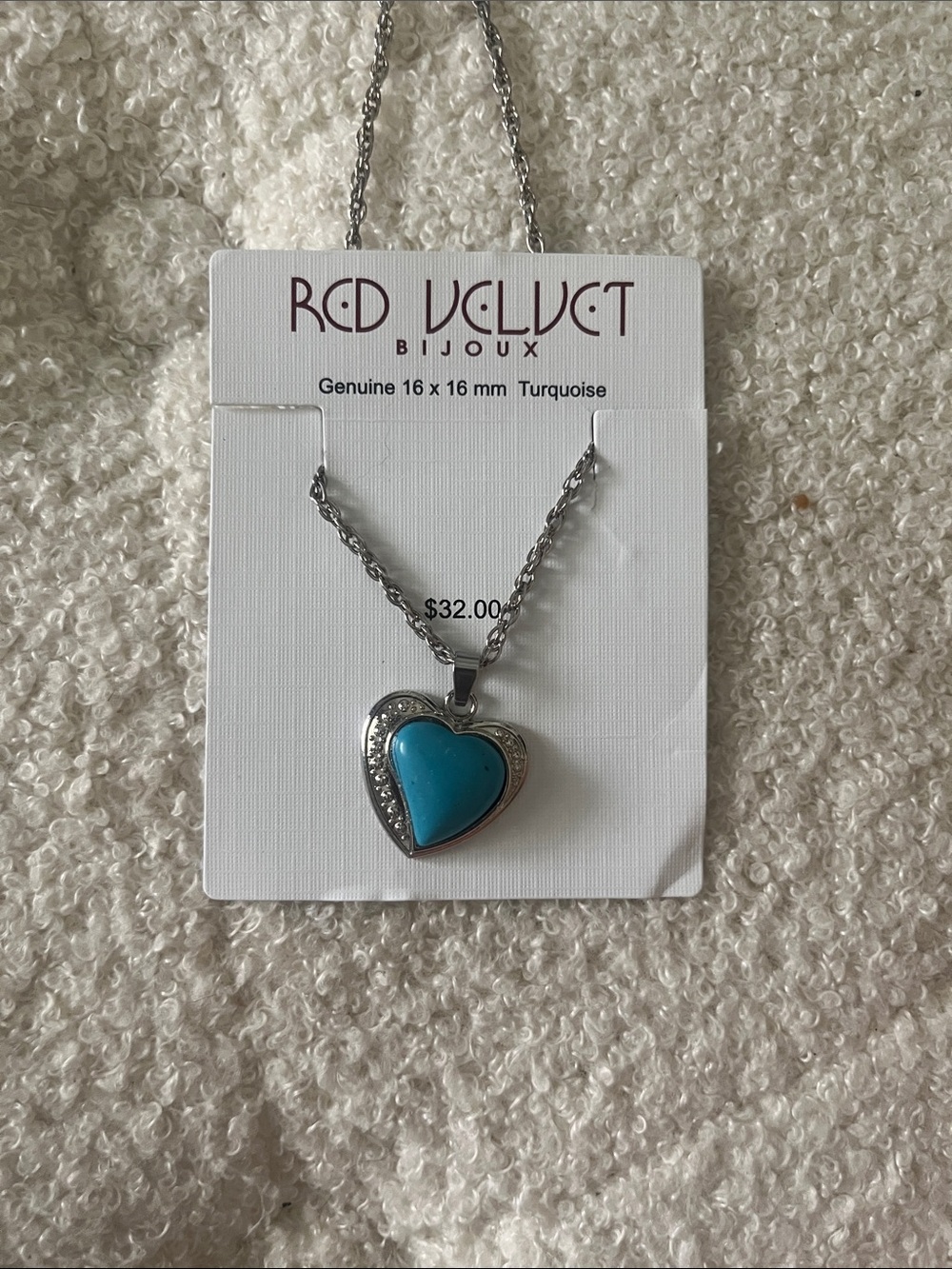 NWT Red Velvet Bijoux Genuine Turquoise Heart Pendant Necklace Silver Tone